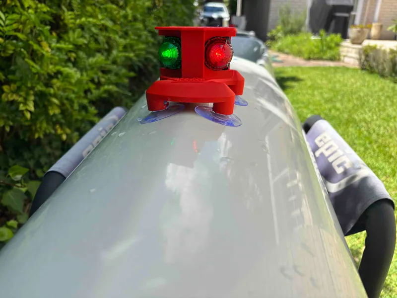Low Profile navigation light, red base